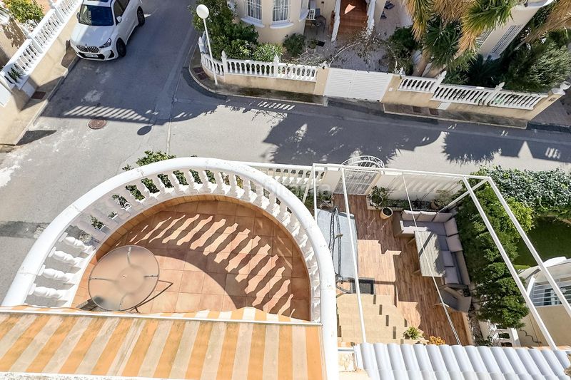 Foto 9027b322-5568-4bbb-8e49-afe216214ea0. Casa a La Florida Orihuela