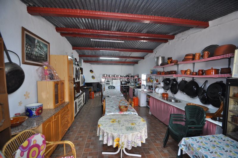 Foto 205dd00d-bff2-45d4-9002-d980228a08d1. Masia amb aparcament a Abanilla
