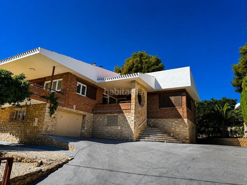 Foto 180eb36d-833e-41c7-8002-b0cc9826926c. Casa amb piscina a Montebello - Nou Espai Nucia (la)
