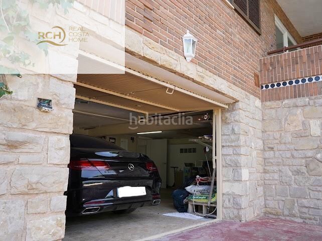 Foto 30596f6f-f94d-4e4f-8407-ac34cc6568a9. Casa amb piscina a Montebello - Nou Espai Nucia (la)
