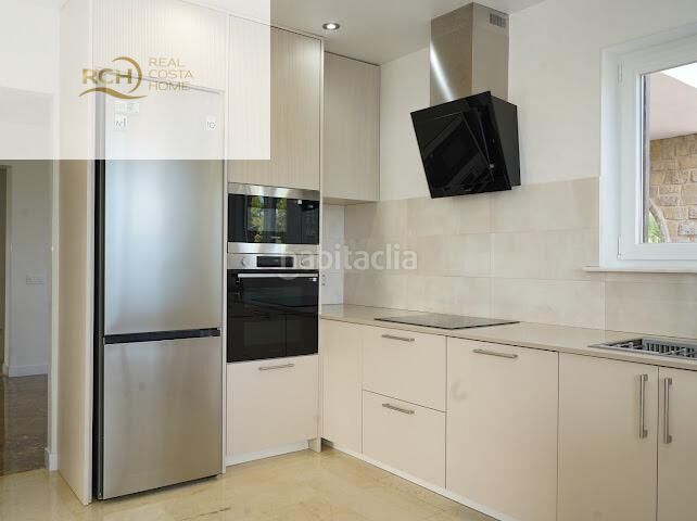 Foto 463a4f6e-f890-48c8-9100-ebe454d81d07. Casa amb piscina a Montebello - Nou Espai Nucia (la)