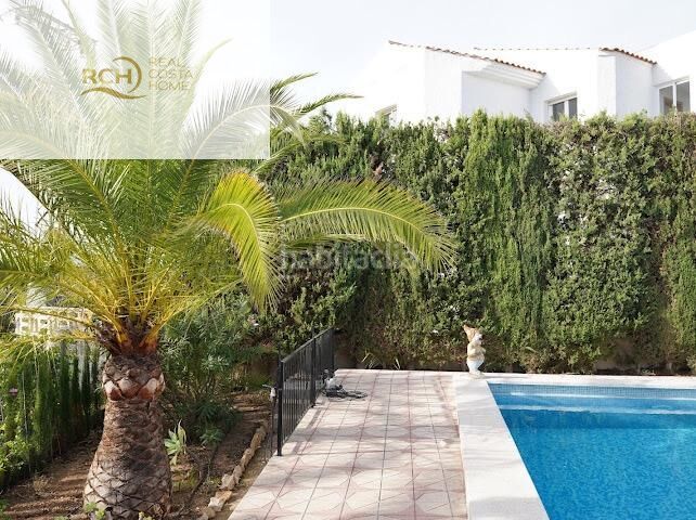 Foto b38fdc3e-7605-4d78-8543-ac33d37b9f8c. Casa amb piscina a Montebello - Nou Espai Nucia (la)
