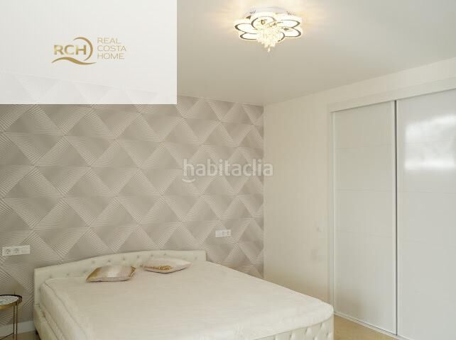 Foto cf255614-1f5b-4d4d-994b-df6880161fe1. Casa amb piscina a Montebello - Nou Espai Nucia (la)