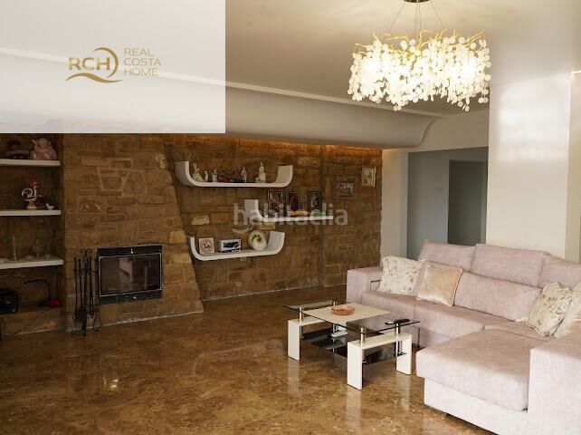 Foto ef7e277c-826a-4fd8-8421-ba7ceac9f565. Casa amb piscina a Montebello - Nou Espai Nucia (la)