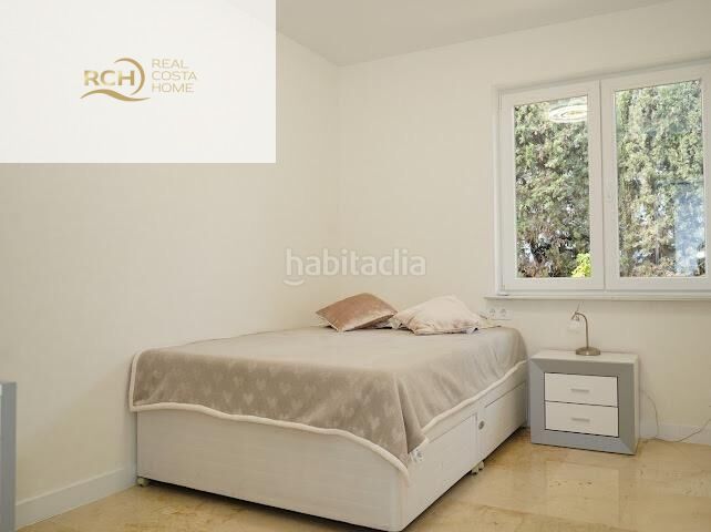 Foto f83a03a0-df37-4409-9bdd-1cec01f40c9c. Casa amb piscina a Montebello - Nou Espai Nucia (la)