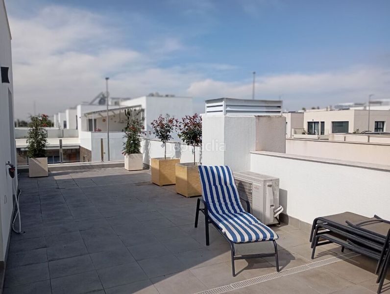 Foto b3e118ce-8f3b-464c-9394-5e4e2452253f. Casa a Daya Nueva