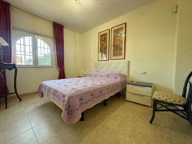 Foto aaccd6b5-1812-40e7-bc15-ac539b71dd86. Casa amb piscina a La Zenia Orihuela