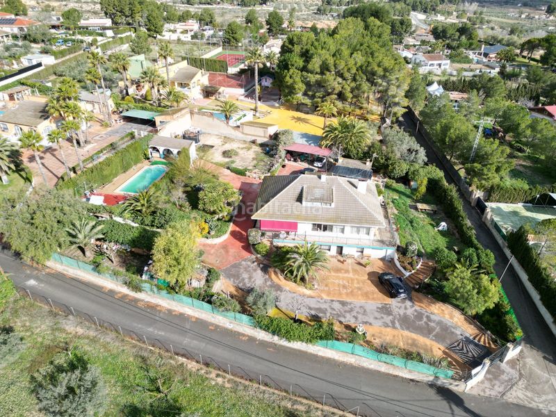 Foto 875bcd82-b933-45c5-886c-ce9a57e4272a. Casa amb aparcament a San Crispín-Huerta Nueva-Estación Elda