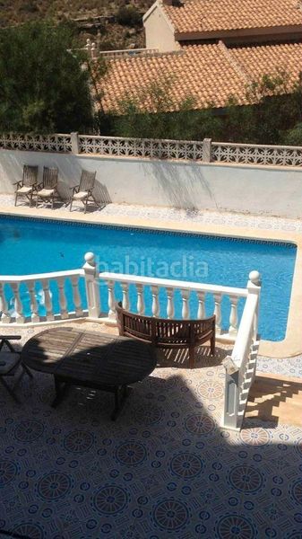 Foto b04d3306-904d-40fc-b088-7aaab3ad28ba. Casa amb piscina a Rojales