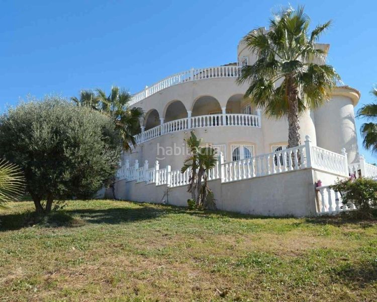 Foto dbd31239-5624-4bc0-a446-d784b196f3a3. Casa amb piscina a Rojales