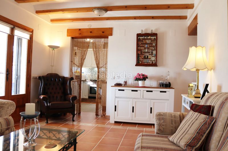 Foto af59cdad-bc37-4e5d-b500-c8916f36501a. Casa amb aparcament a Benichembla