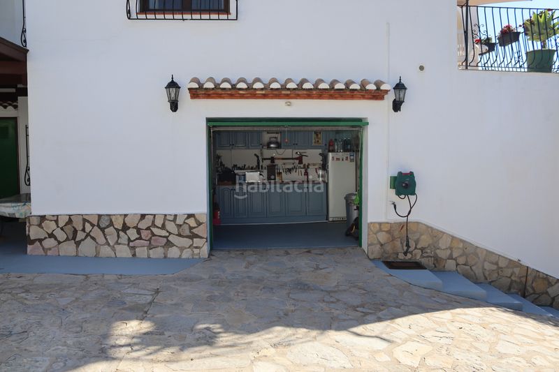 Foto d0c43761-cd72-445c-833f-c4057cb4d45e. Casa amb aparcament a Benichembla