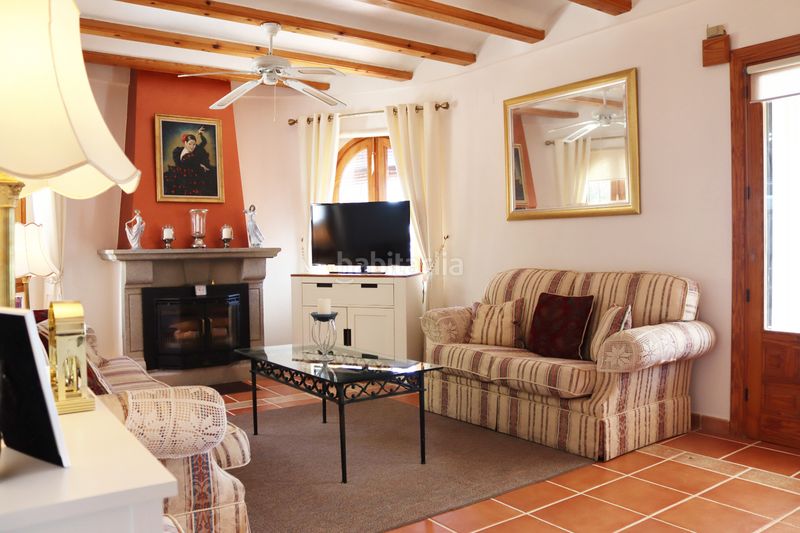 Foto f153b97f-f671-47a0-8334-f07d0143ee3d. Casa amb aparcament a Benichembla