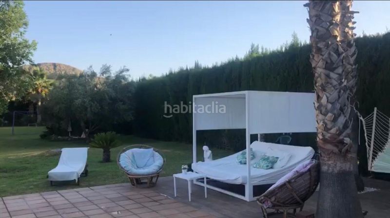 Foto fe96f942-104f-46e4-87eb-96b8f251a49e. Maison avec piscine dans Centro Elda