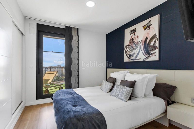 Foto 1ac32d0e-ce29-4ce1-bd44-e511d4e3609e. Àtic a PAU 5 Alicante