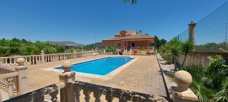 Foto b63b184b-724b-437a-a9c8-8fa4aba93a86. Casa a Calasparra