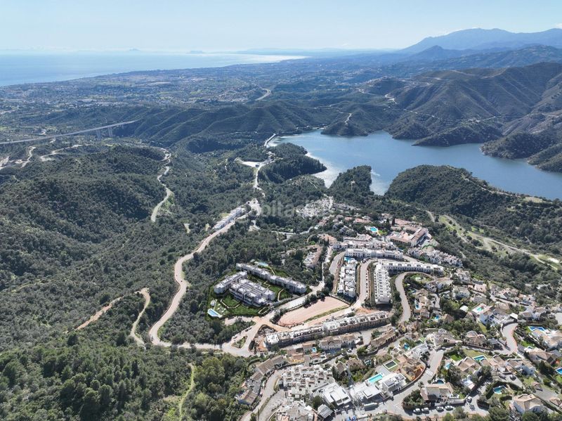 Foto e8ad7afa-660d-4f2b-8f4a-c76a1d2d847a. Apartament amb aparcament a Istán