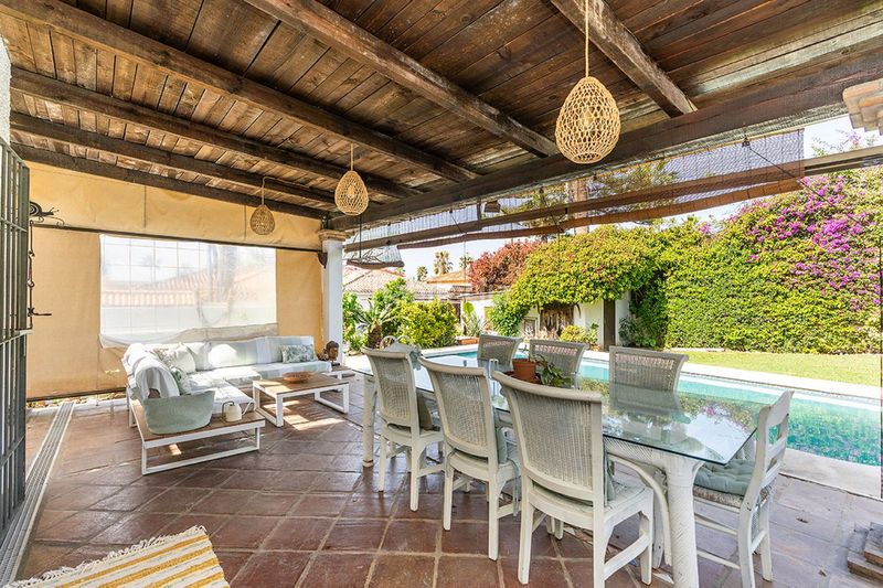 Foto 69914853-d178-4d7c-a33e-7ad6679717c1. Casa a Río Real Marbella