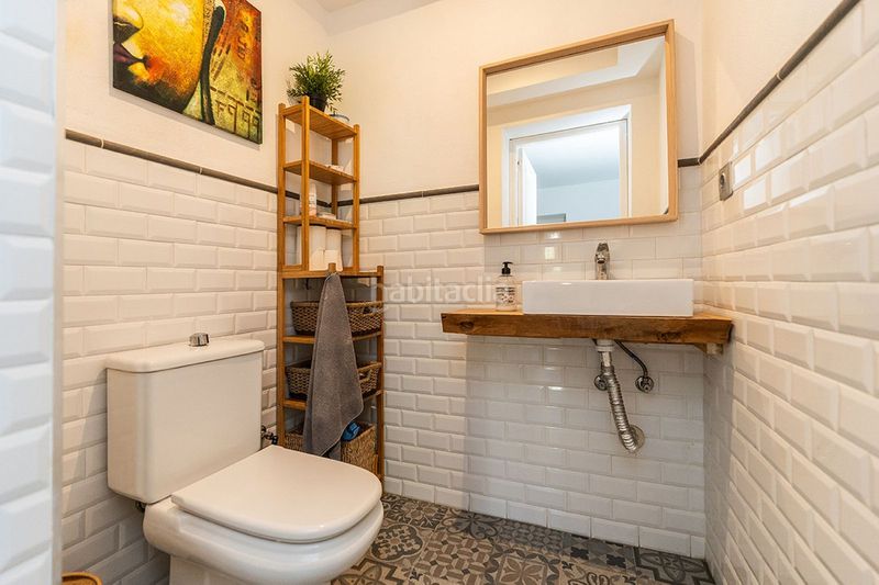 Foto ef81f765-a990-4a4e-a96a-84aa35738ac9. Casa a Río Real Marbella