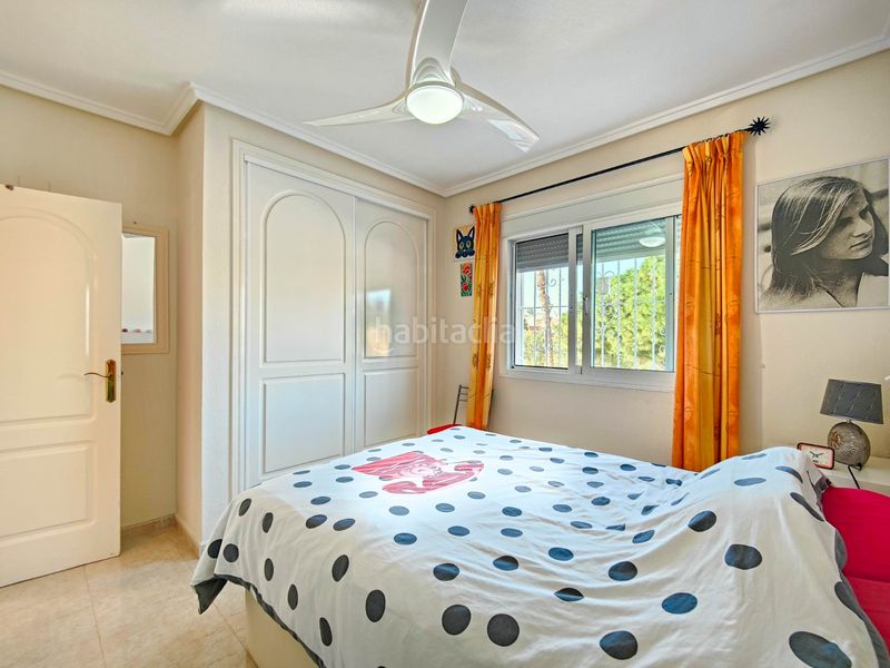 Foto b55038a9-29b1-417f-9ab2-c989e0c5d25d. Casa amb aparcament a Rojales