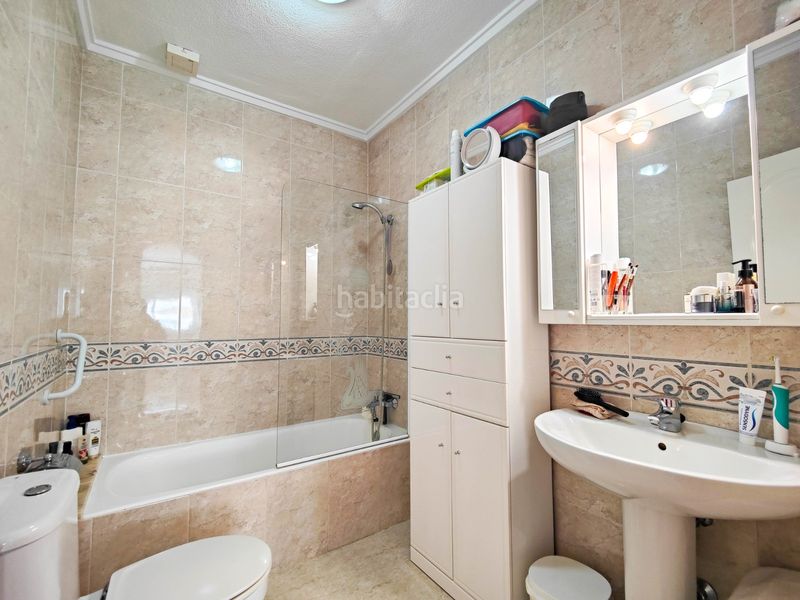 Foto ba180f8e-e1b4-4a5f-bc03-d0a758a50056. Casa amb aparcament a Rojales