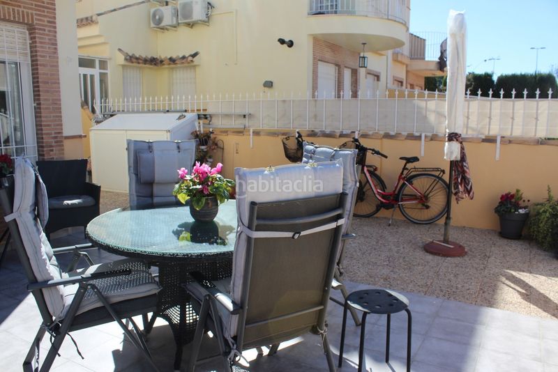 Foto 4ba42e18-5de6-4b1b-9202-44befdd1c468. Casa amb aparcament a Los Almendros Orihuela