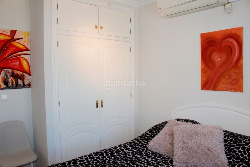 Foto 7883be8a-1b24-48eb-a27a-a7220ad48f3e. Casa amb aparcament a Los Almendros Orihuela