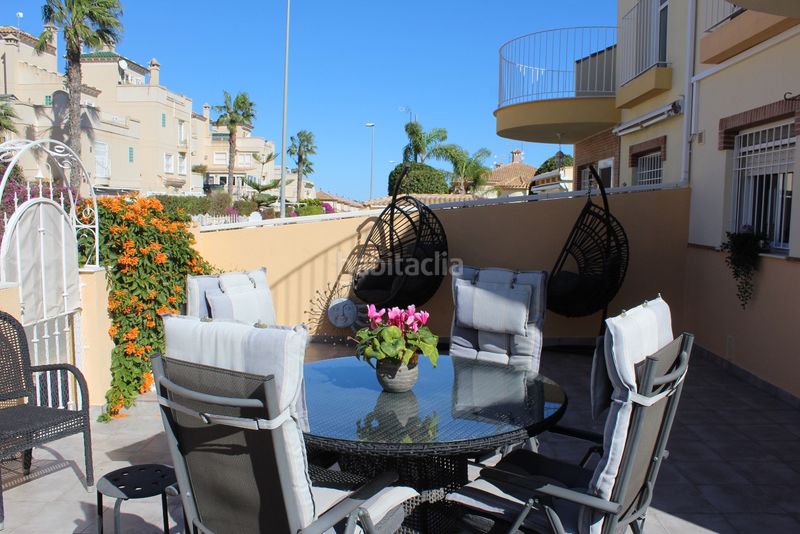 Foto c9569dea-1313-49dd-aed8-531470adafeb. Casa amb aparcament a Los Almendros Orihuela