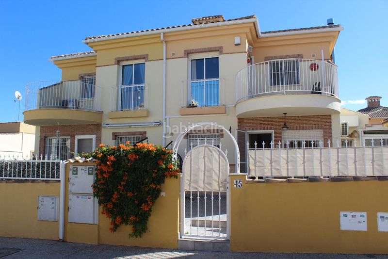 Foto d43999f6-41fb-4521-bde2-e4a75bf28634. Casa amb aparcament a Los Almendros Orihuela