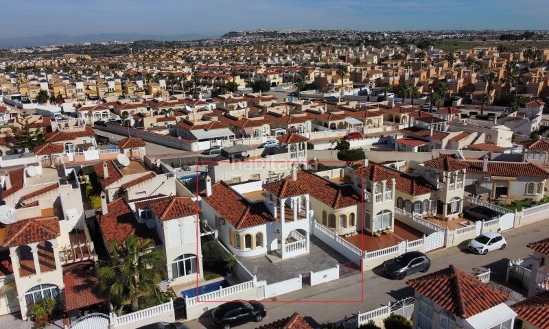 Foto 2a57b9c3-341a-441a-af68-886ed74d073d. Casa amb piscina a Algorfa