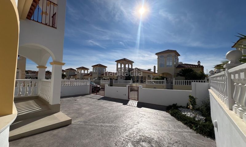 Foto c7f02378-9b3b-4958-af47-5de2c724af55. Casa amb piscina a Algorfa