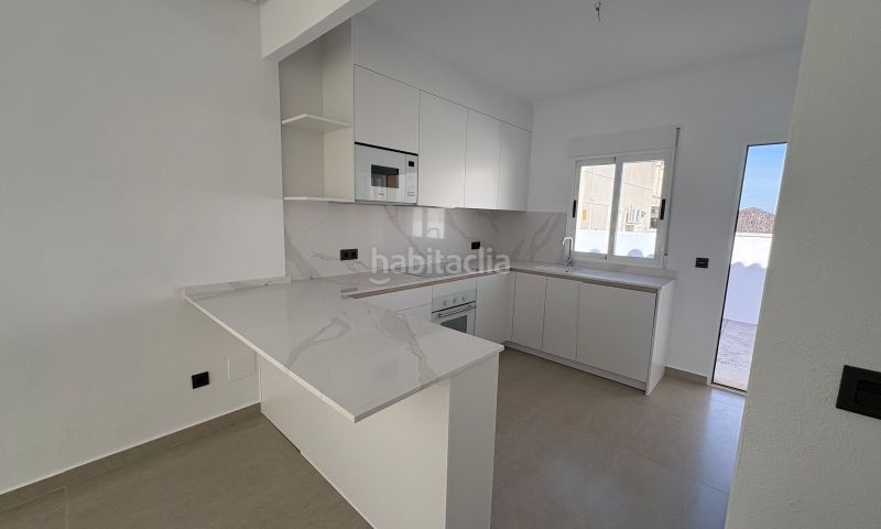 Foto cf9490fe-d71a-4b3c-bd10-e0c4129cda8e. Casa amb piscina a Algorfa