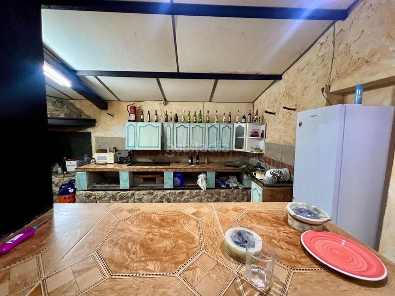 Foto 5e30d039-eca5-421b-8575-37903fbedfe4. Masia amb piscina a Yecla