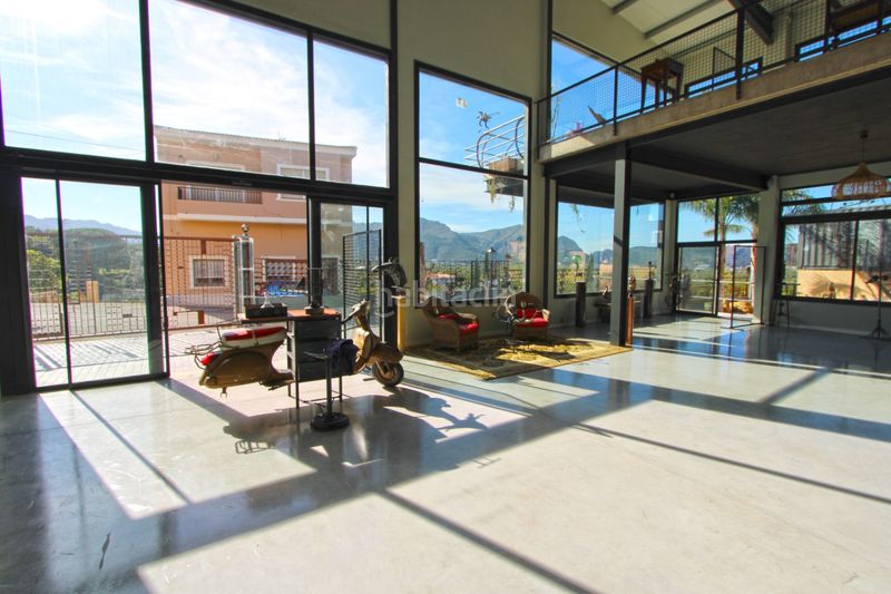 Foto 337f3e64-ebe9-454d-bb0c-87b346dc4b5a. Local comercial a Benidoleig