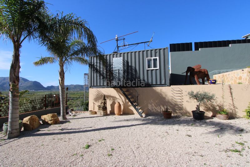 Foto 4daeffc9-7711-475a-94fc-6beb7a39b54f. Local comercial a Benidoleig