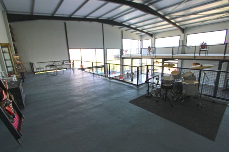 Foto 743281db-535f-41a9-800f-d0c8b8e1d8d4. Local comercial a Benidoleig