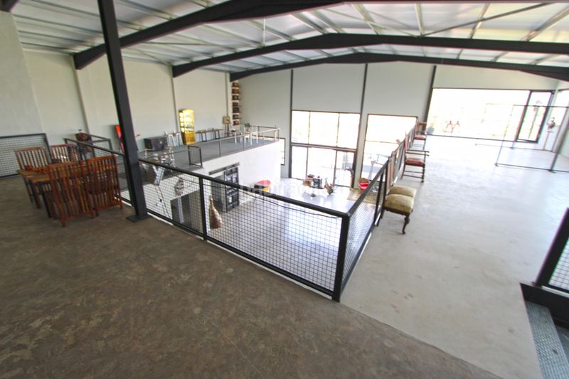 Foto d1e16179-1273-4828-818f-ce354aa384d7. Local comercial a Benidoleig