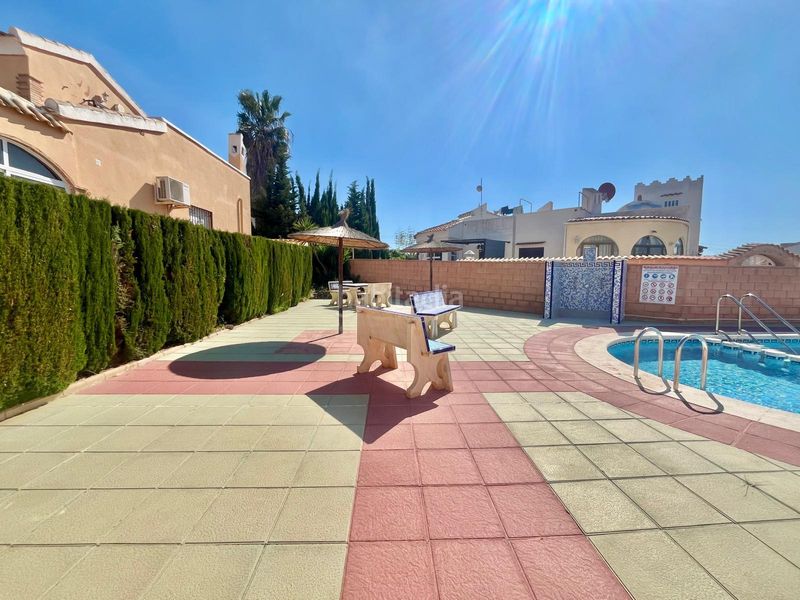 Foto 5b540e65-2ac1-421a-bd98-fe8078642bc3. Casa a La Florida Orihuela