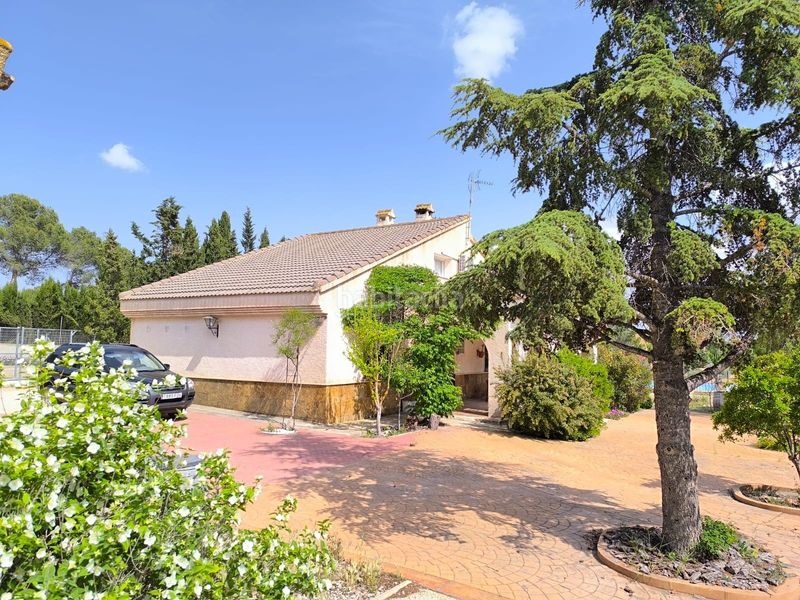 Foto 62306762-fbde-4d46-b611-906cb473bdf8. Casa amb aparcament piscina a Yecla