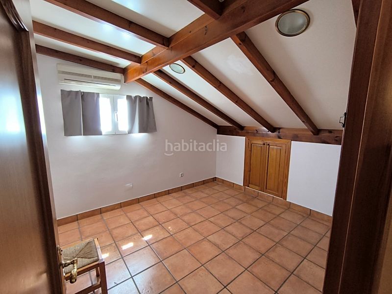 Foto e831b7da-e90a-47f4-9696-8723721c9560. Casa amb aparcament piscina a Yecla