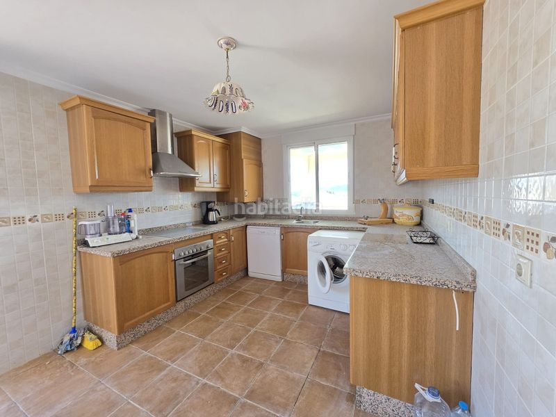 Foto f9e173a0-1b2d-4388-828c-733a3a6e9965. Casa amb piscina a Monòver