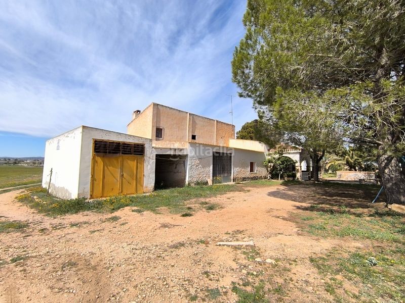 Foto ff0cb5e0-22e7-4b59-999b-6c6abae9a0f9. Masia a Yecla