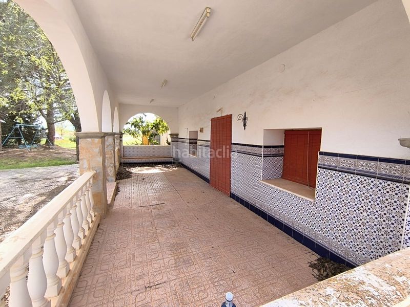 Foto ff1d468d-0b46-4fe6-9bd7-cef9478d6da8. Masia a Yecla