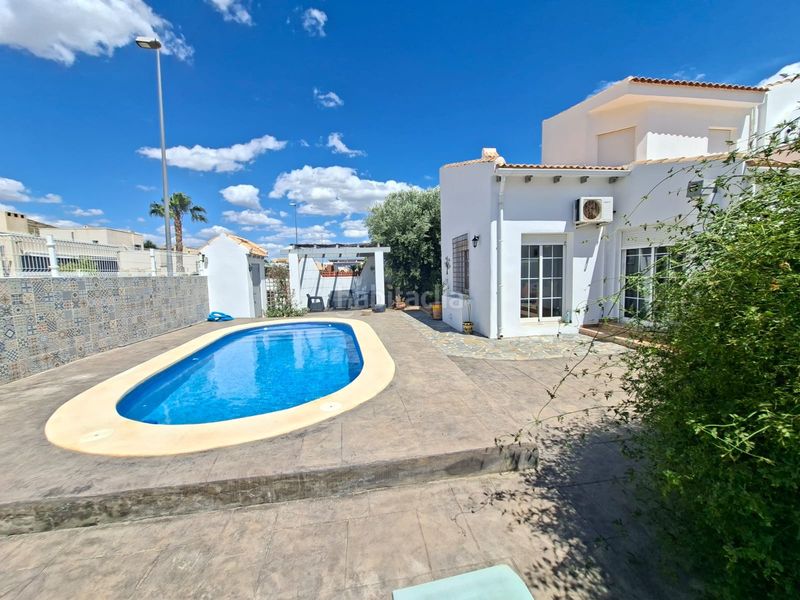Foto b9c0952e-876b-408d-b370-17039e6e40b1. Casa a Blanca