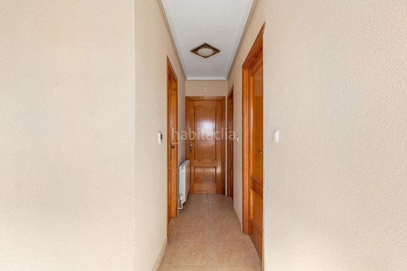 Foto eda44cf7-5251-41d7-9840-d203f9d24196. Casa amb piscina a Almoradí