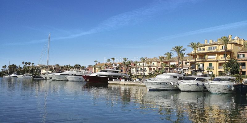 Foto 5e15fc84-442a-4224-81ea-2acf298793a7. Àtic amb aparcament a Chullera Manilva