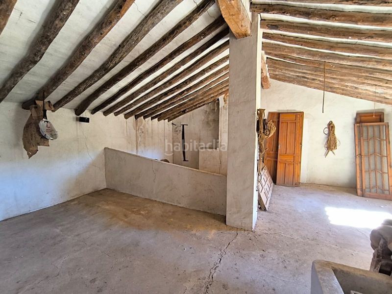 Foto 1c1d9f6c-d9ba-40b8-9e18-d60e304c0f2c. Masia amb aparcament a Yecla