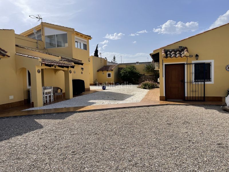 Foto d96ab3f4-e617-4d34-9ea5-1ffe07af17d6. Casa amb piscina a Totana