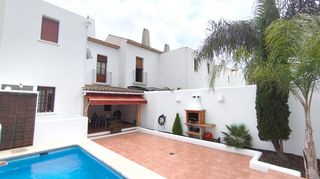 Maison jumelée à La Xara-La Sella