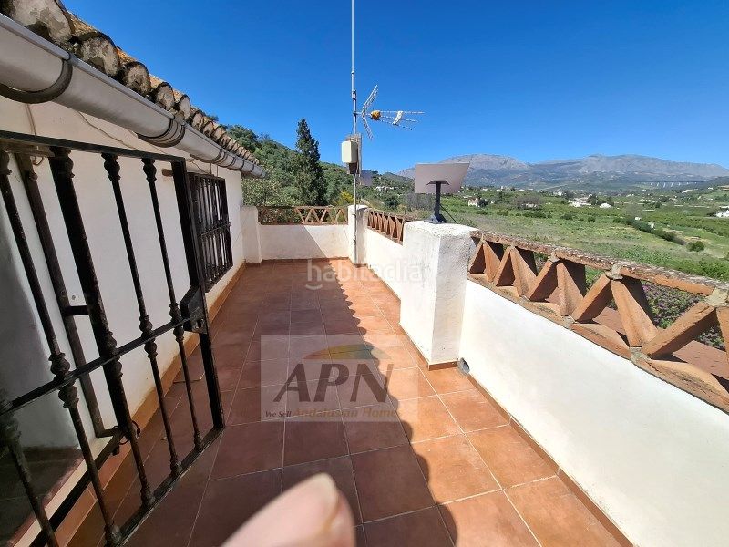 Foto 9d17de84-1683-48a9-8e97-850b4f8f5730. Masia a Álora